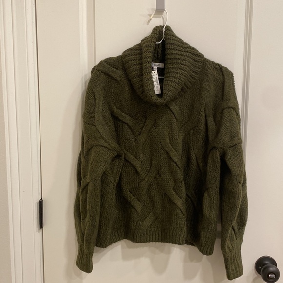 NWT Madewell Somervell Modern Cable Turtleneck Sweater, Size XS Olive Green - Picture 4 of 8
